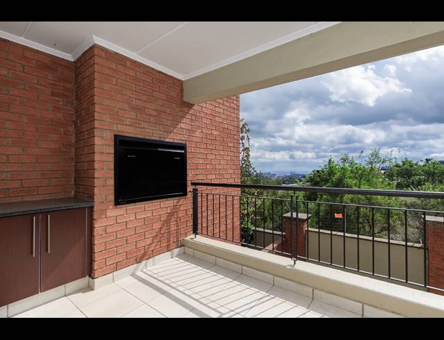2 BEDROOM HOUSE FOR SALE IN SUNNINGHILL